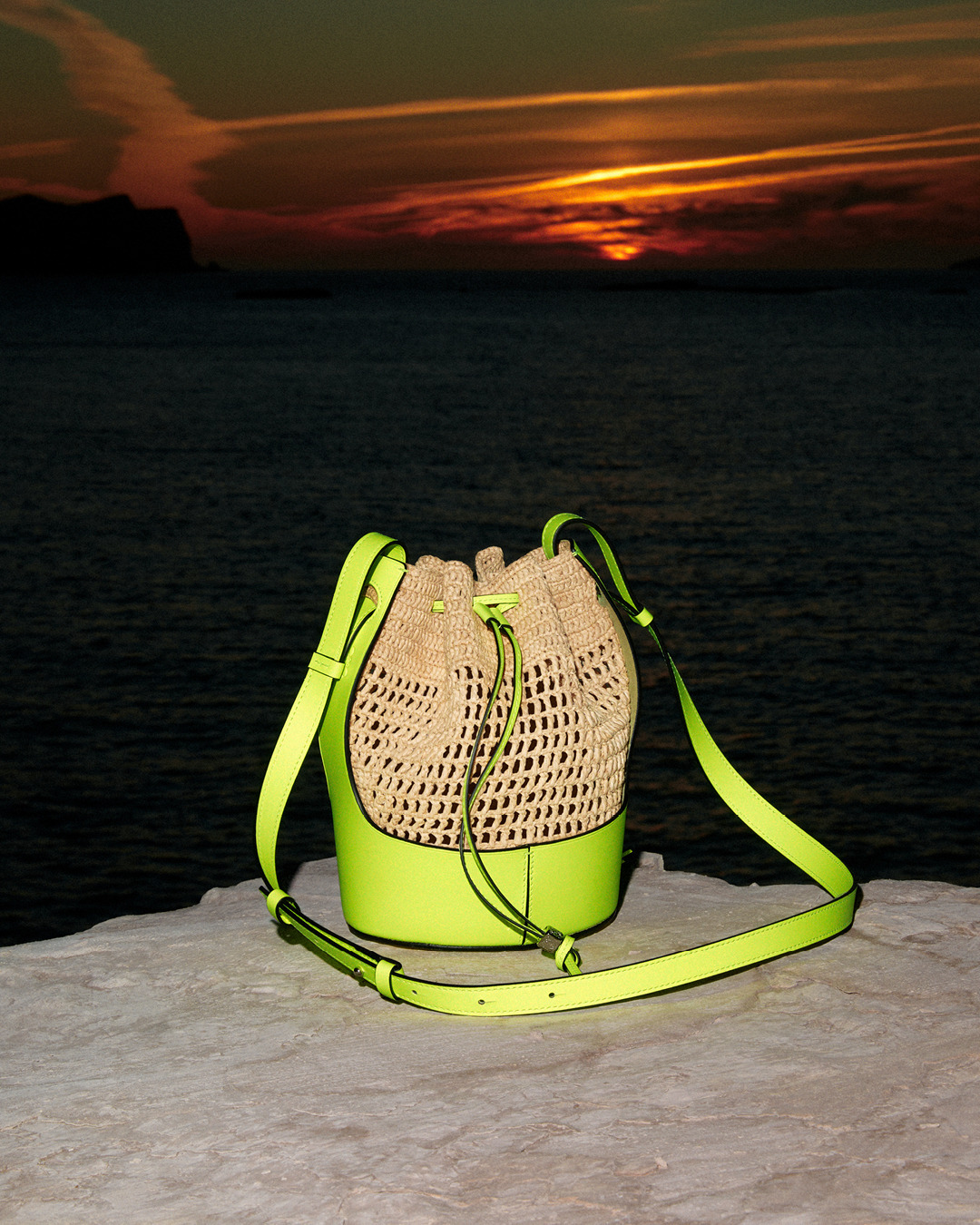 LOEWE - The Balloon bag in hand-sewn raffia and neon leather arrives from the LOEWE Paula's Ibiza 2020 collection.

See more in store and on loewe.com

Photography @RosieHarrietEllis

#LOEWE #LOEWEpau...