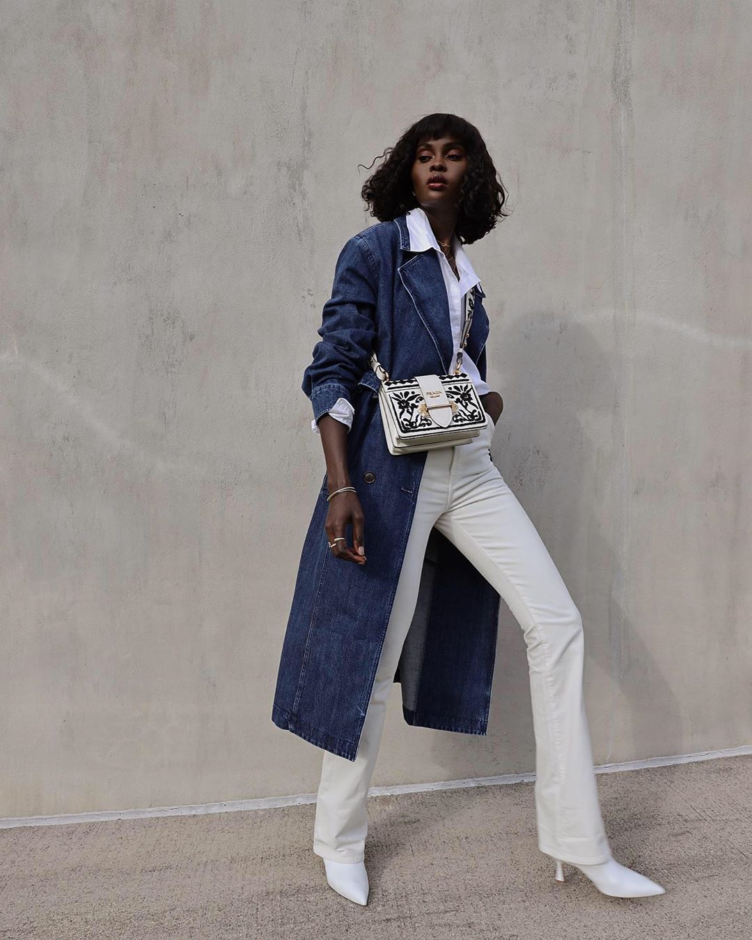 J BRAND - Walk this way 🎶 @lefevrediary in the Runway Trouser in a cream-colored corduroy paired with our Palmer Relaxed Button Down and Billie Trench Coat #inmyjbrand