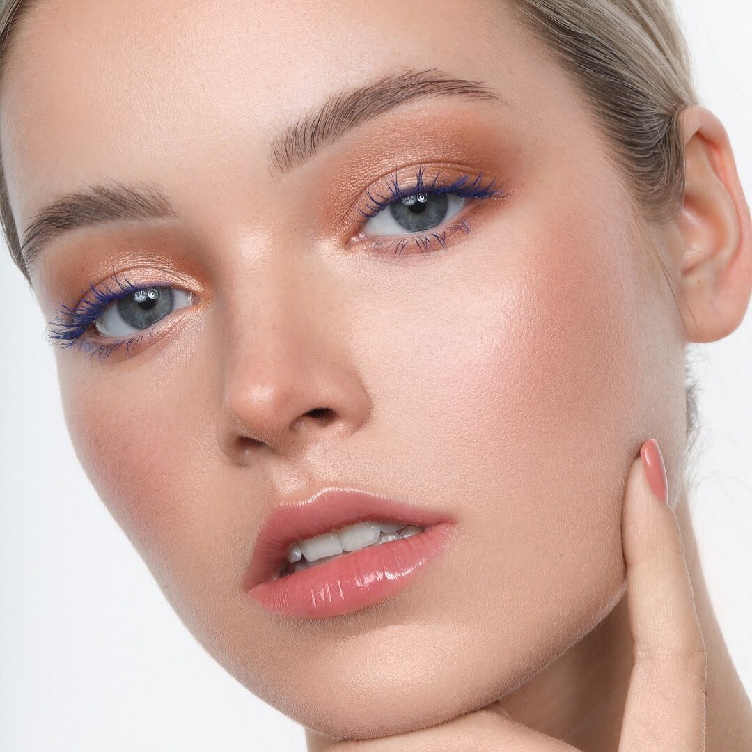 ARTDECO - Creating a beautiful summerly make-up will give you a sense of normality these days and make you feel so much better! 🥰

Products used:
Glow Bronzer
All Seasons Bronzing Powder
Eyeshadows N°...