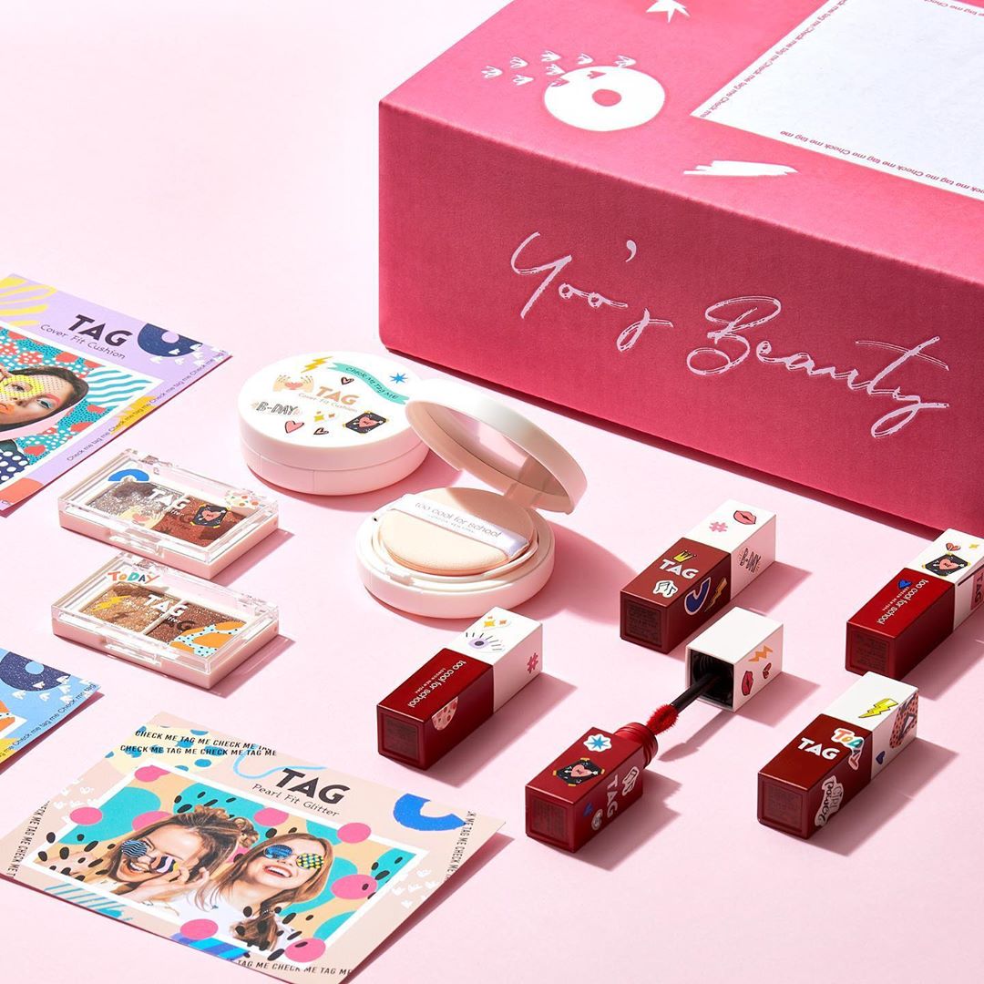 투쿨포스쿨 - ⠀
영롱하고 힙하고 예쁘고 사랑스러운 것이,
딱 투쿨재질, #내취존 태그라인 💖
⠀
겉보속촉 쿠션 #커버핏쿠션
영롱반짝 글리터 #펄핏글리터
보송 머랭텍스쳐 #벨벳핏틴트
⠀
#TAG_MY_TASTE