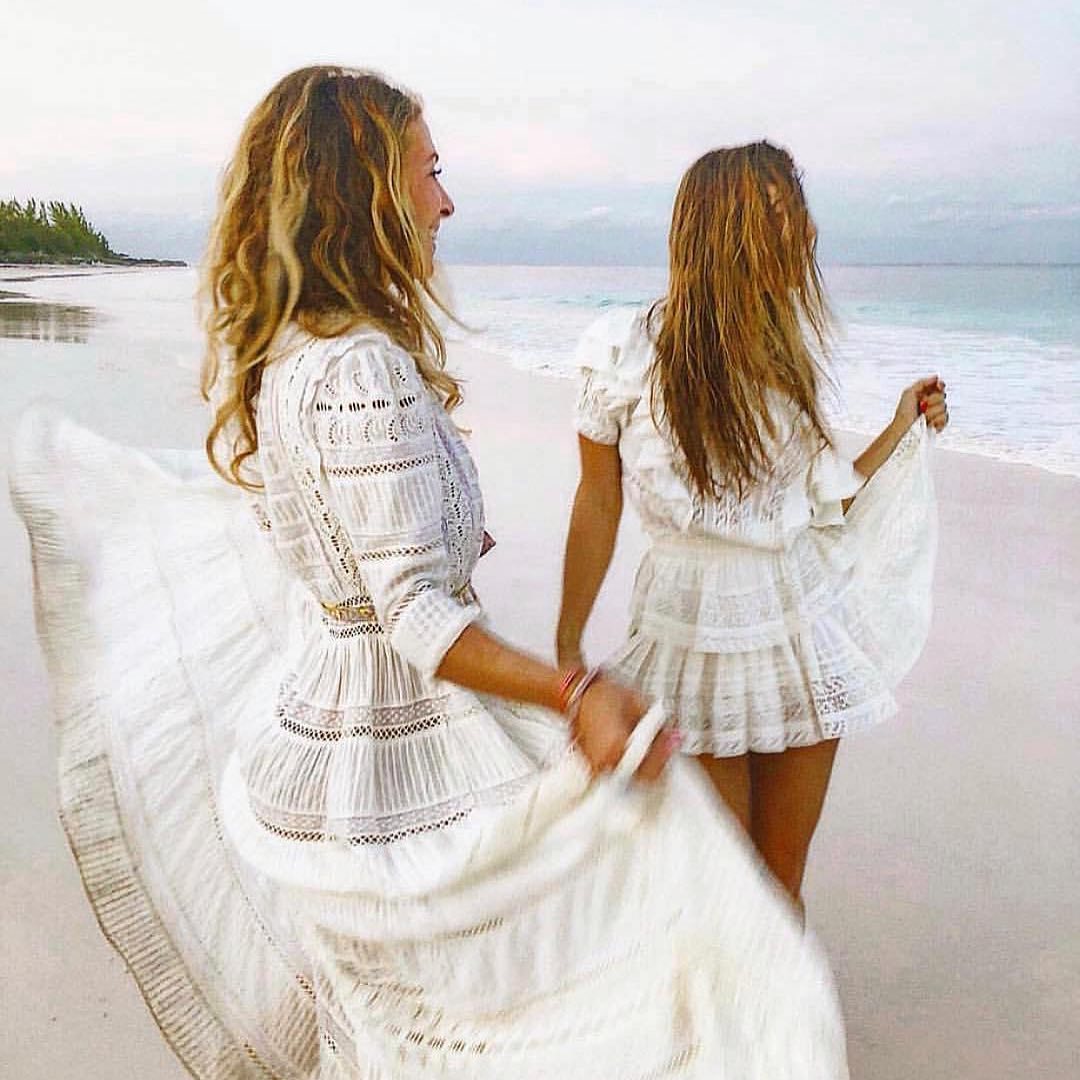 THEOUTLET.RU - Destination: пляж. Mood: романтик. Что может быть лучше? А платья от #loveshackfancy помогут сделать отдых самым счастливым и незабываемым.