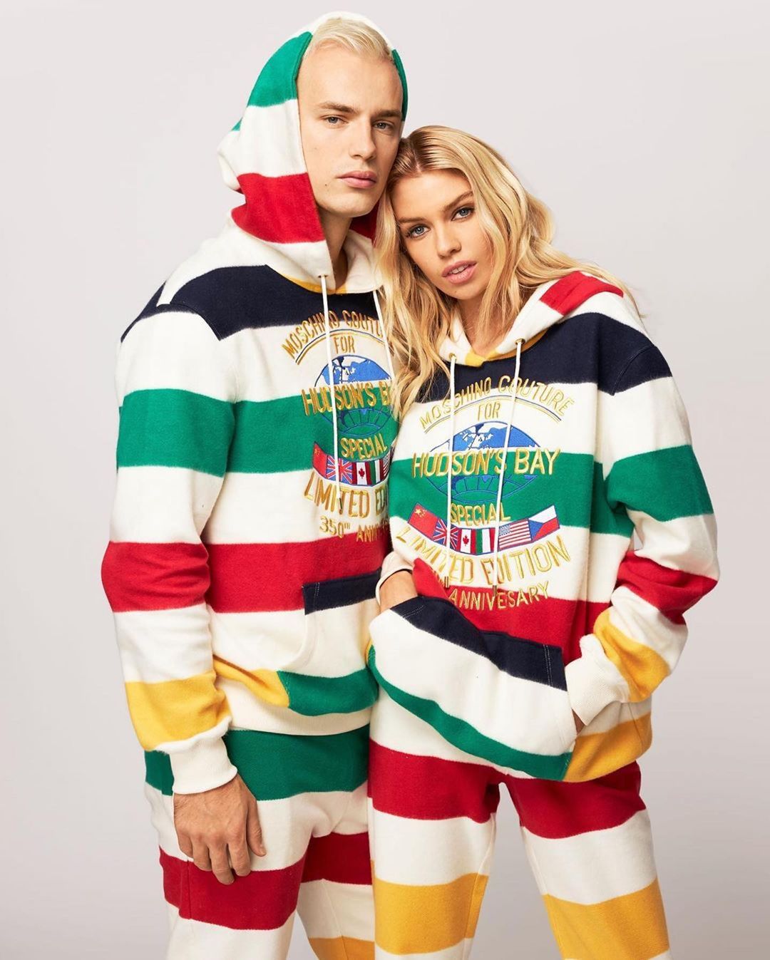 Moschino - #Repost @hudsonsbay
・・・
To celebrate 350 years of Hudson's Bay, we released a limited-edition collaboration with @moschino, led by Creative Director @itsjeremyscott ✨
#moschino @denek_k @st...