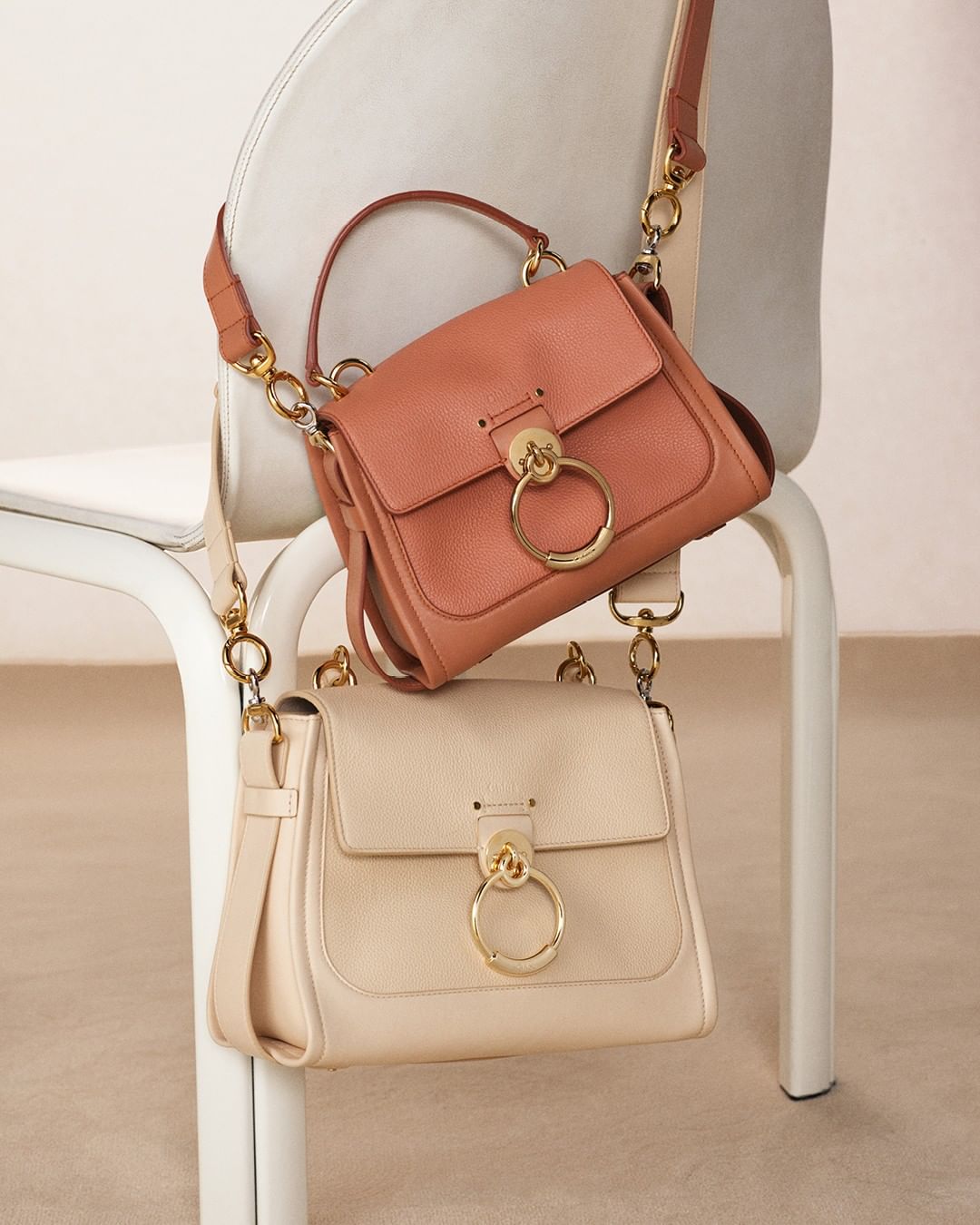 Chloé - Recognizable for its gleaming O hardware and elegant attitude, Tess returns as a new day bag style

#CHLOEfall20 bags now available in boutiques and on chloe.com

#CHLOE