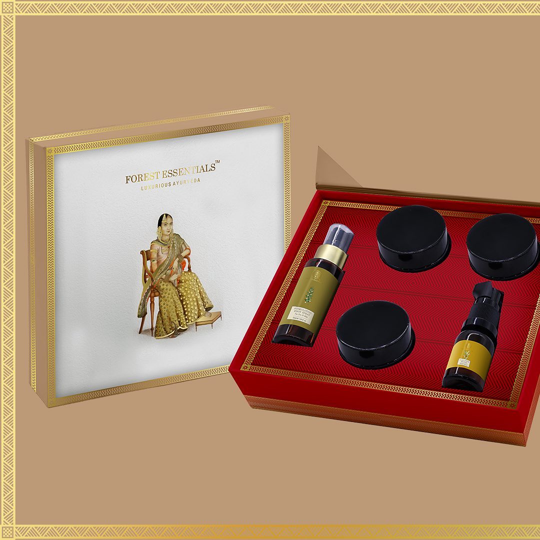 forestessentials - This gift box encases few of our newest launches, that will nourish and revitalize the delicate skin of your hands and restore the pep in your step with the invigorating foot care d...