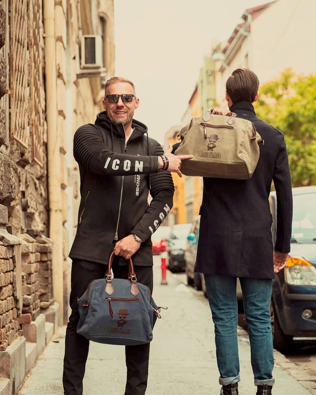 Barba Italiana - URBAN STYLE by #BARBA ITALIANA 
#aroundtheworld .
.
#urban #salebag #barbaitaliana #bi
#man #street #style #jeans #green 
#hungary #italy