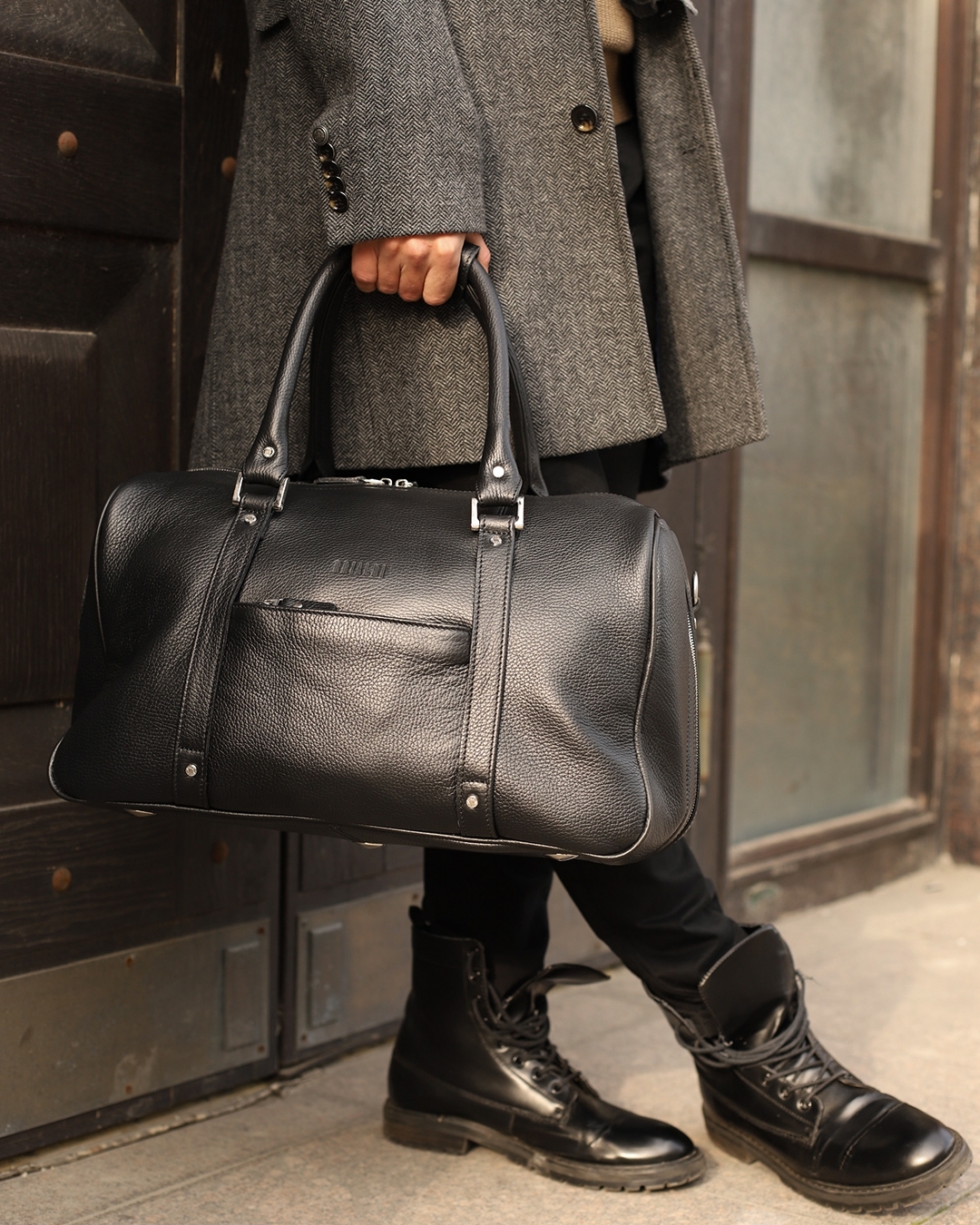 Кожаные сумки и рюкзаки - 𝙈𝙖𝙜𝙚𝙡𝙡𝙖𝙣 — находка для тех, кто предпочитает стильный классический дизайн и минимум лишнего👌
⠀
Больше подробностей смотрите по тегу: #brialdimagellan
⠀
• Цена: 19 950 р.
⠀
Су...