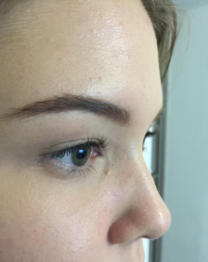 Отзыв. Тушь на каждый день от Clarins Wonder Perfect Mascara 01Делает ресницы объемными, длинными и подкрученными7 e19152_lbox.jpg
