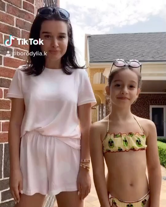 Ксения Бородина - Теона🤣🤣🤣 тик ток это видео удалил за нарушения wtf🤷‍♀️🤷‍♀️🤷‍♀️