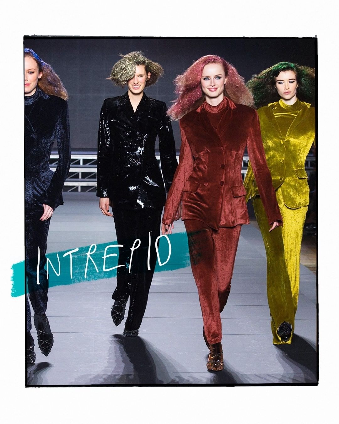 Sonia Rykiel - INTREPID. Velvet Underground.
🐾
À pas de velours.
#SoniaRykiel #FollowTheStripes #FW2018 #FashionWeek #Mode