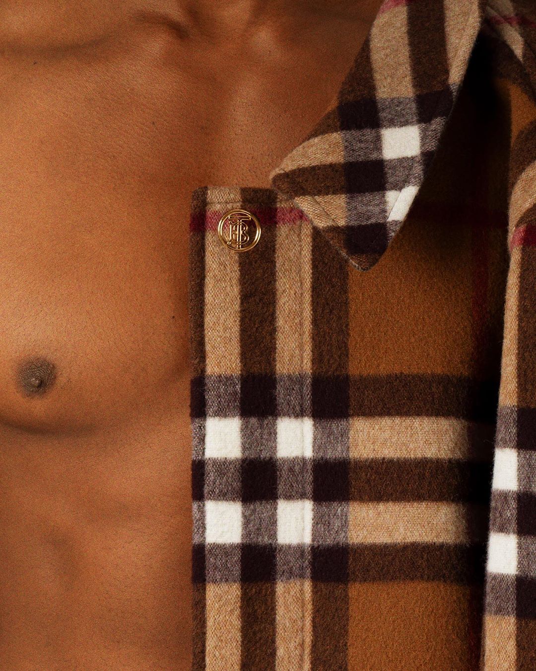 Burberry - Discover our latest edit of Burberry hallmarks, including elevated outerwear in signature check
.
#Burberry