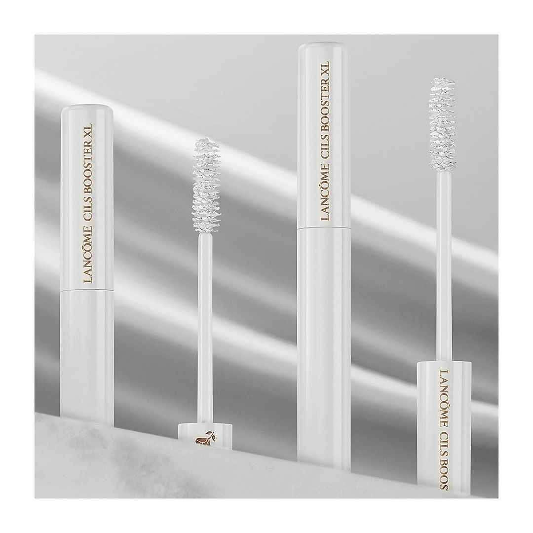 Lancôme Official - It’s all about the base! Just one coat of Cils Booster XL mascara primer for bigger and clump-free volume with your favorite mascara. 
#Lancome #CilsBoosterXL #MascaraPrimer #Makeup