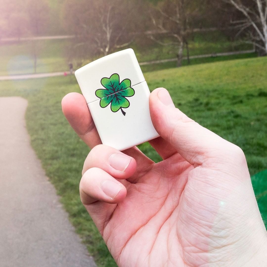 Zippo Manufacturing Company - Here’s our lucky charm. What’s yours? 🍀

#Zippo #MadeInUSA #ZippoLighter #StPatricksDay

Model 29723