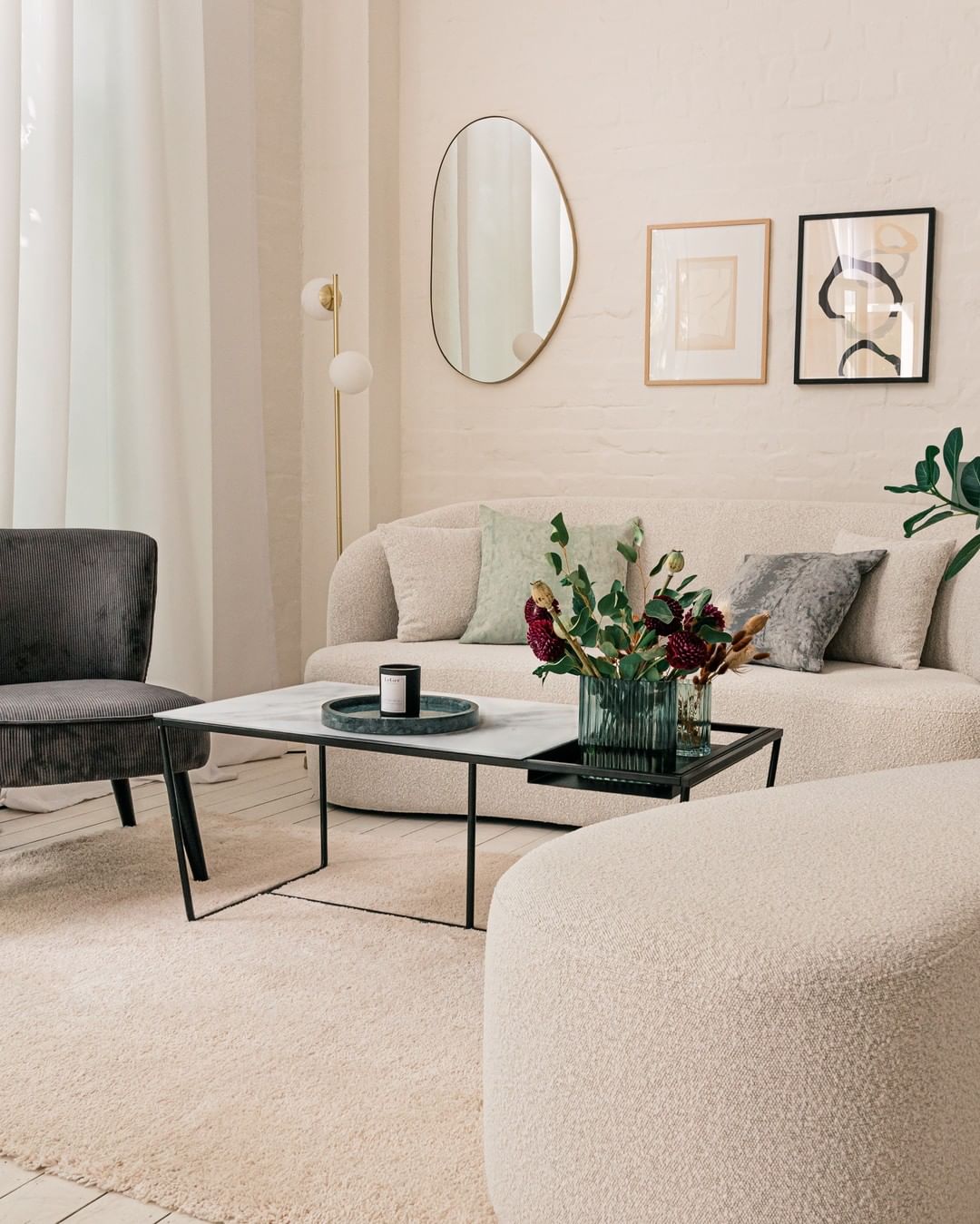 Otto (GmbH & Co KG) - Home is where your heart is! 🤍 Mit der Teddy-Couch aus der LeGer Home Kollektion wird dein Wohnzimmer zum kuschligen Wohlfühlort. 💭 #LeGerHomexOTTO #OTTOliving