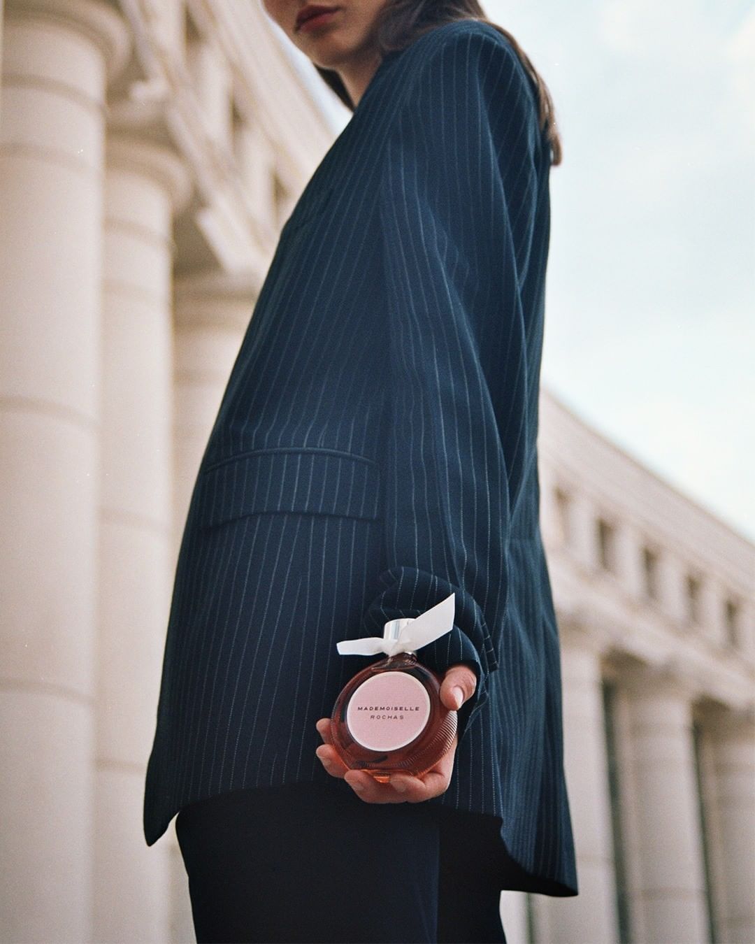 Rochas Paris - CHIC MADEMOISELLE

The chicest and most irresistible fragrance, Mademoiselle Rochas Eau de Parfum.

#rochasparis #rochas #mademoisellerochas #myfrenchchic