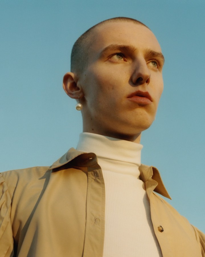 YOOX - To celebrate YOOX’s 20th anniversary, Jonathan Anderson has looked back through the JW Anderson archives, pulling on familiar themes and codes to create a one-of-a-kind capsule collection for Y...