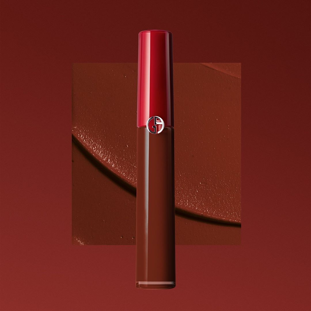 Armani beauty - Evoking sunlight reflecting on historical Venetian architecture. LIP MAESTRO in shade 209 "Palazzo" from the VENEZIA COLLECTION dresses lips in captivating hues of reddish brown. 

Ava...