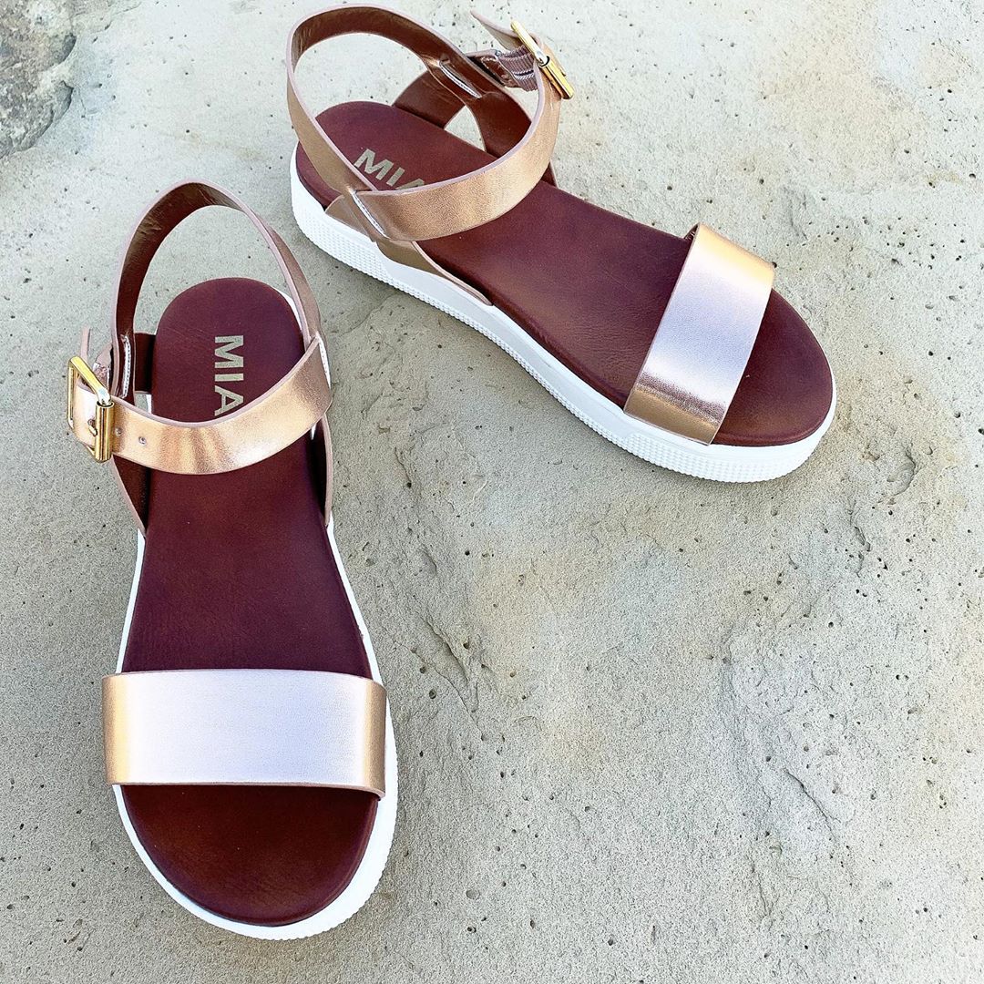 SHOEBACCA.COM - Last day of August ~ Let’s Celebrate with MIA Sandals! 
▪️▪️▪️▪️▪️▪️▪️▪️▪️▪️▪️▪️
#shoebacca
#lastdayofaugust 
#miashoes 
#miashoeslovers 
#miacoolshoes 
#miasummerstyle 
#musthaveshoes...