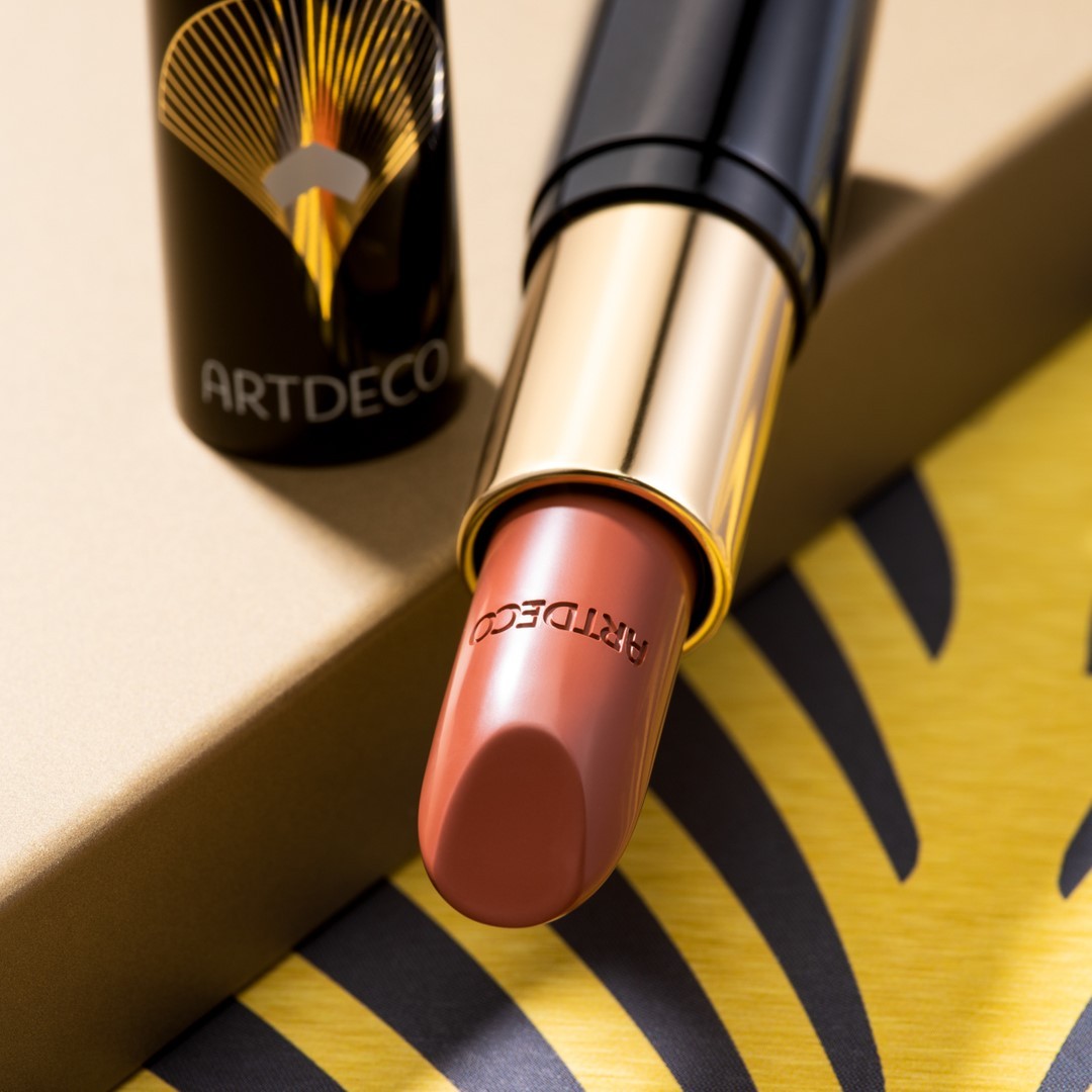 ARTDECO - The perfect glamourous nude lip color brings our Perfect Color Lipstick N°845 caramel cream! 💄⠀⠀⠀⠀⠀⠀⠀⠀⠀
⠀⠀⠀⠀⠀⠀⠀⠀⠀
#artdecocosmetics #enterthenewgoldentwenties #artdecobeauties #goldentwentie...