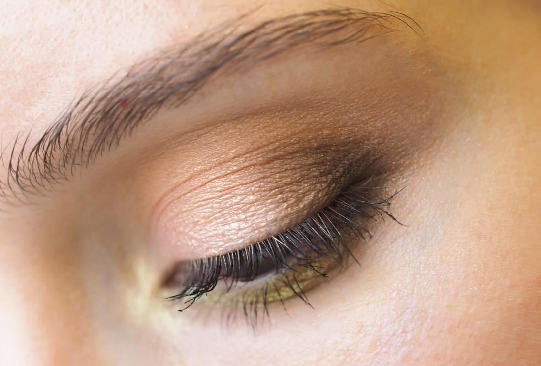 Палетка теней Too Faced Life's a Festival22 7f1362_lbox.jpg