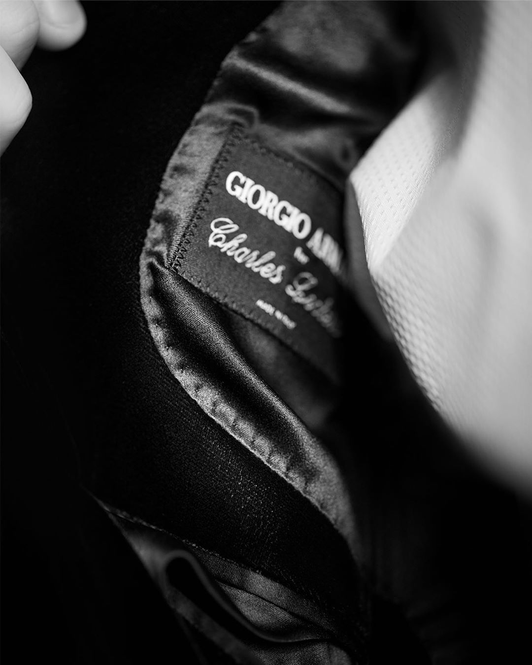 Giorgio Armani - Attention to detail and personalisation make the Giorgio Armani Made to Measure line the ultimate tailoring experience.
@charles_leclerc 
Photographer: @john_balsom