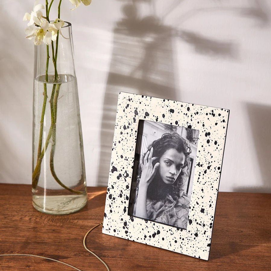 The Label Life - A picture might be worth a thousand words but we only have two for the NEW Monochrome Speckled Photo Frame: Absolutely gorgeous! 

Link in bio to shop NEW home arrivals.

#TheLabelLif...