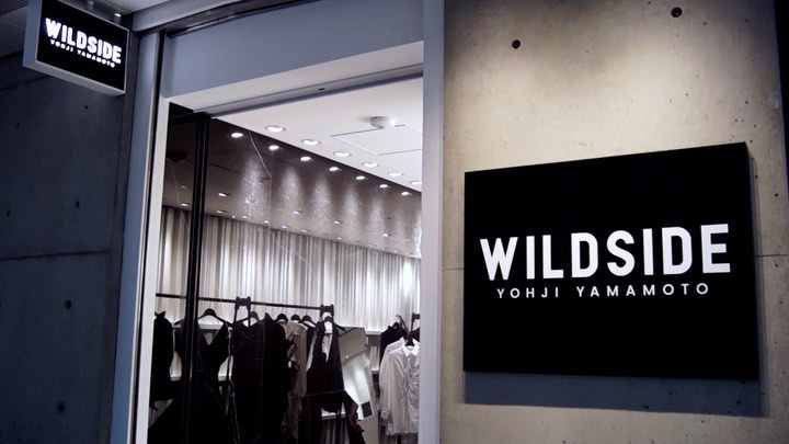 Yohji Yamamoto - Yohji Yamamoto unveiled a temporary store in Tokyo. 
Available the show pieces from Yohji Yamamoto SS20 collection⁠

#YohjiYamamoto #YohjiYamamotoPOURHOMME #discordYohjiYamamoto⁠

We...