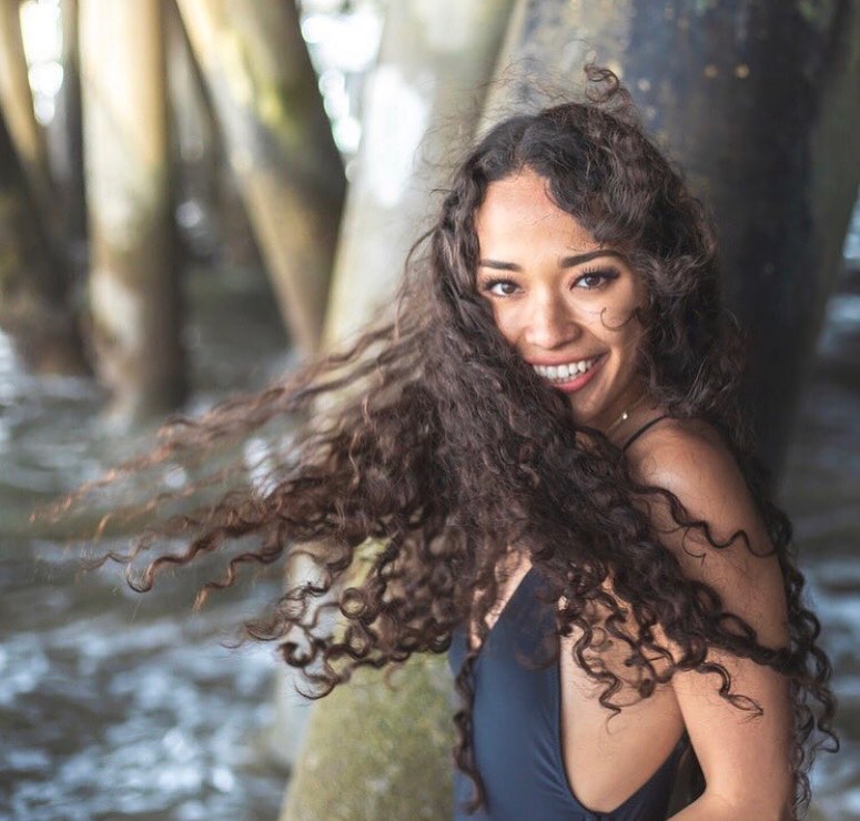 Sexy Hair® - Forever in a summer state of mind. Comment with a 🌊 if your rocking your undone, laidback beach-inspired look! ⬇️