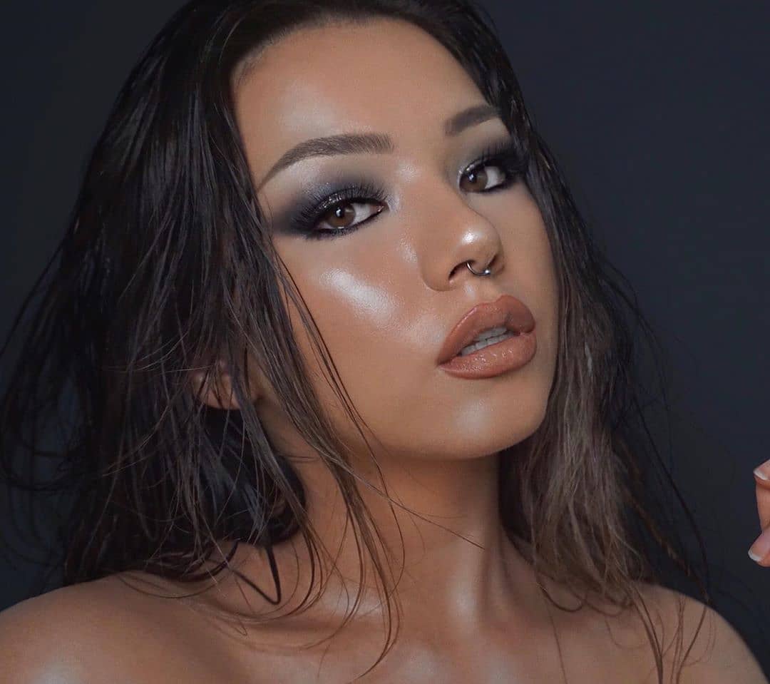 theBalm Cosmetics - Monday is looking as bright as @kaylalauriemua's highlight. Highlighter used: Mary-Lou Manizer, tap to shop now.