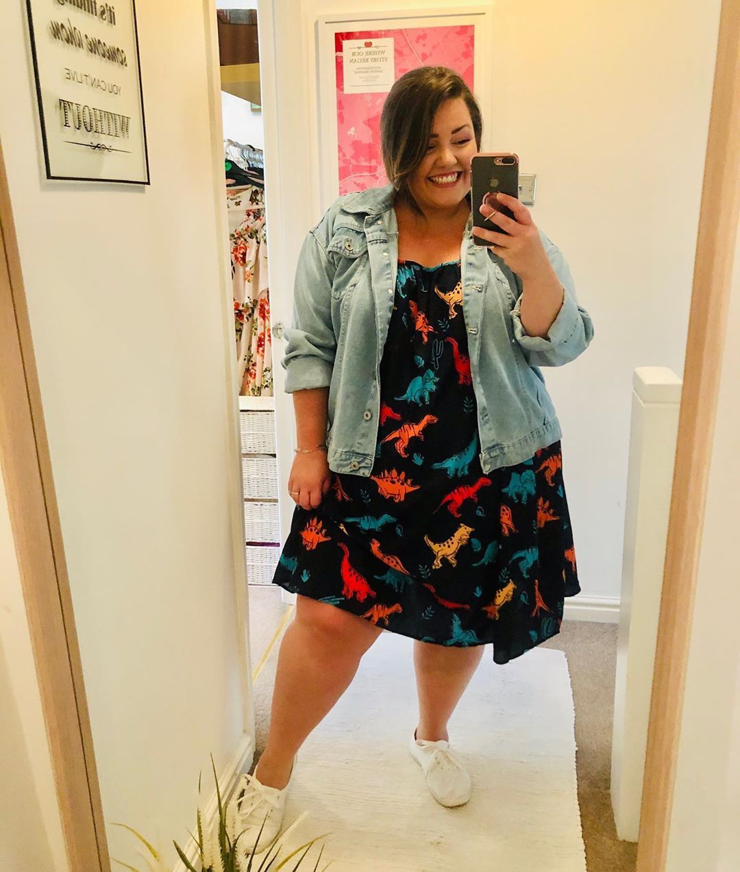 Dresslily - 💚"Dino print just makes me so happy!!! And I love how this styles up so perfectly with a denim jacket and some little white pumps!"⁣
Pict by @youpenga⁣ 👉Shop in our bio link!⁣⁣
🌟Search: "P...