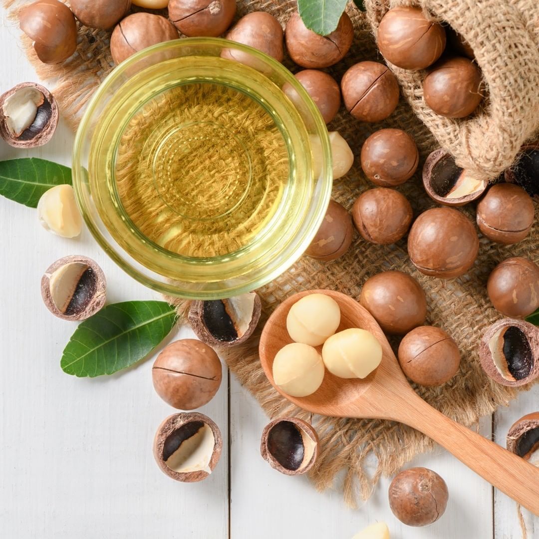 Macadamia Beauty - Did you know Macadamia Oil is the greatest oil
source of Omega 7 in the world? 

Omega 7 fatty acids enable Macadamia Oil to be exceptionally lightweight and non-greasy with no buil...