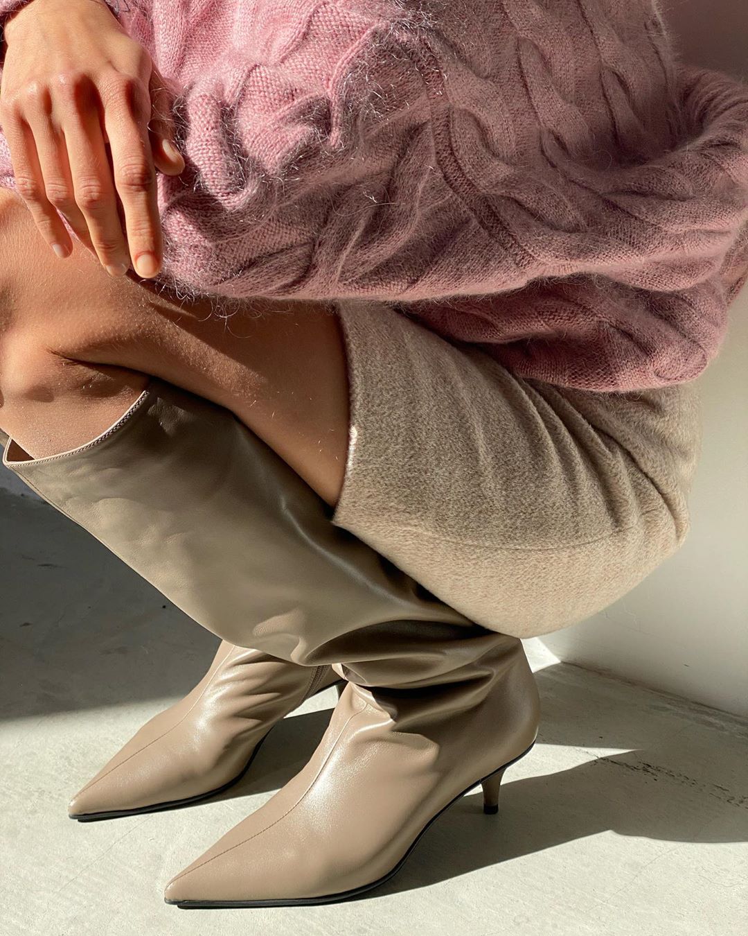 2MOOD - Shoes time 🤍
Высокие сапоги на маленьком каблуке, ботинки, казаки и базовые туфли — все позиции обуви из коллекции «Autumn colors» представлены на сайте 2moodstore.com в разделе «Обувь» 🤞🏻
___...