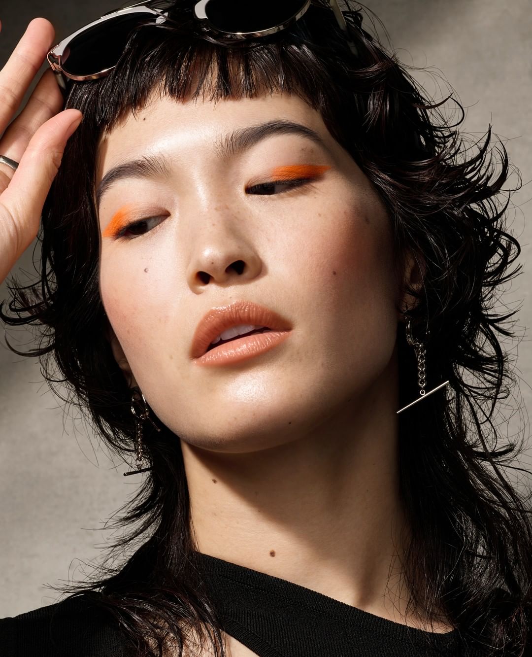 shu uemura - accessorize vibrant eyes with a #MLBB lip. certified makeup artist panda used rouge unlimited lacquer shine BG913. @shushupanda #shuuemura #shuartistry #rougeunlimited