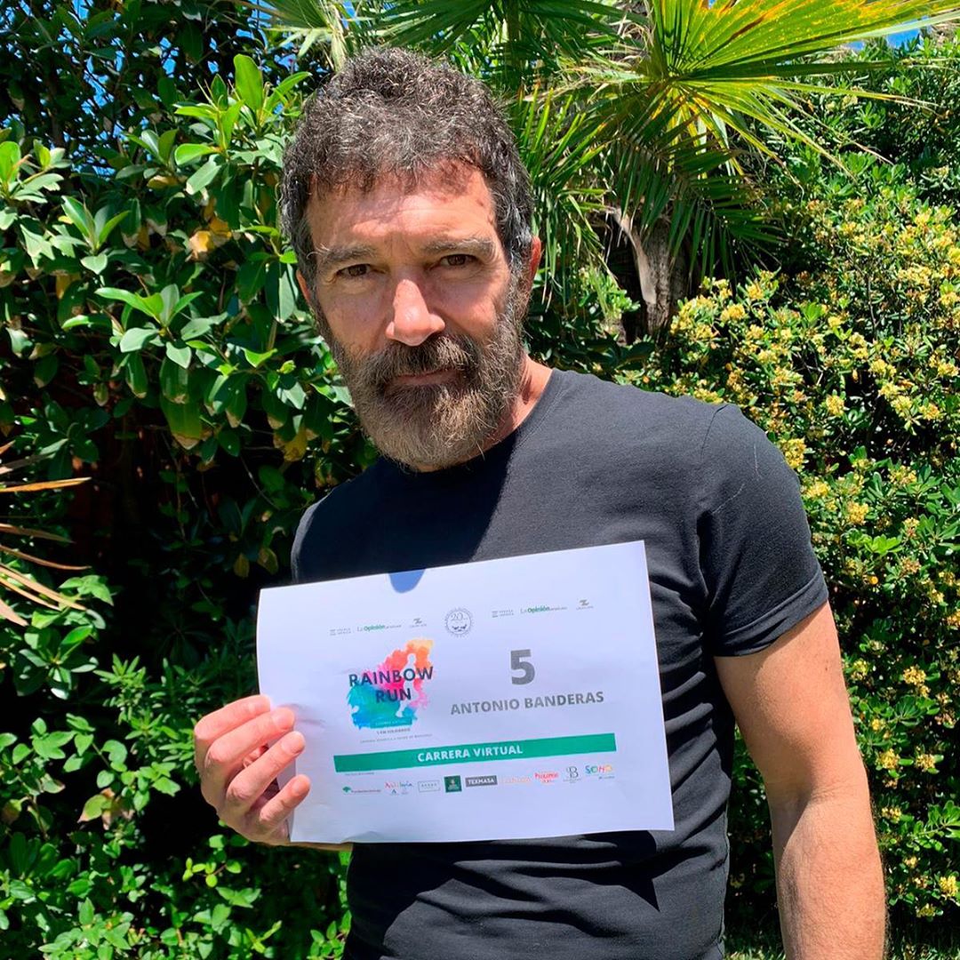 Antonio Banderas - Y a tengo mi dorsal virtual para la carrera #RainbowRunMalaga. La organiza @laopiniondemalaga para recaudar fondos a favor del Banco de alimentos @bancosoloficial, fundación que es...
