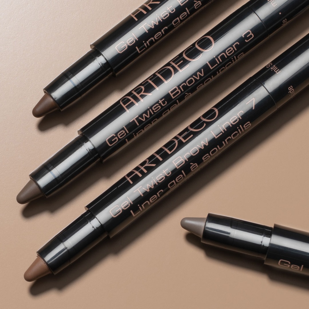 ARTDECO - Create you perfect look! Our silky, long-lasting Gel Twist Brow Liner is all you need for a strong expression!⠀⠀⠀⠀⠀⠀⠀⠀⠀
⠀⠀⠀⠀⠀⠀⠀⠀⠀
Products shown: ⠀⠀⠀⠀⠀⠀⠀⠀⠀
Gel Twist Brow Liner N°2 deep brow...