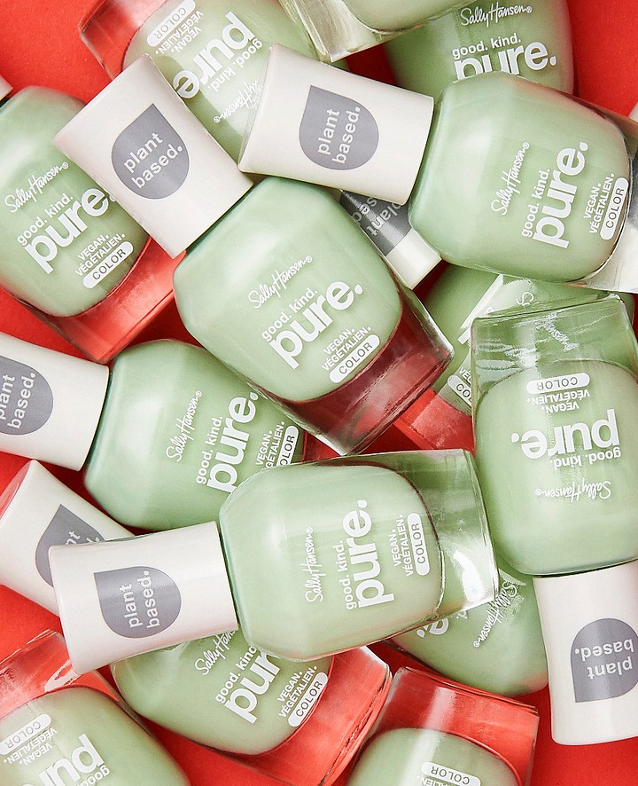 Sally Hansen - This Seaside Escape shade comple-mint’s every skintone 😉 🙌. Head to your local @walgreens to shop Mint Refresh!