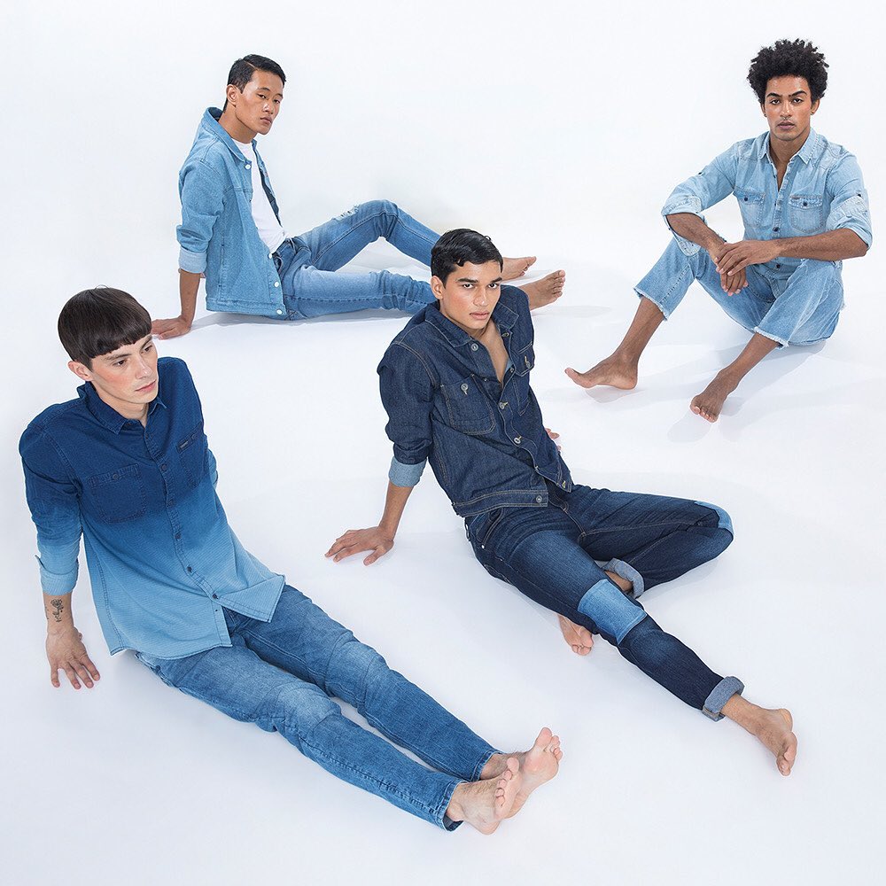 AJIO. com - Life goals: lazing around doing absolutely nothing in stylish denims.
.

.
All the trendiest picks from the best brands at min. 40% off on AJIO.com. Hit #linkinbio to shop now.

#AjioGold...