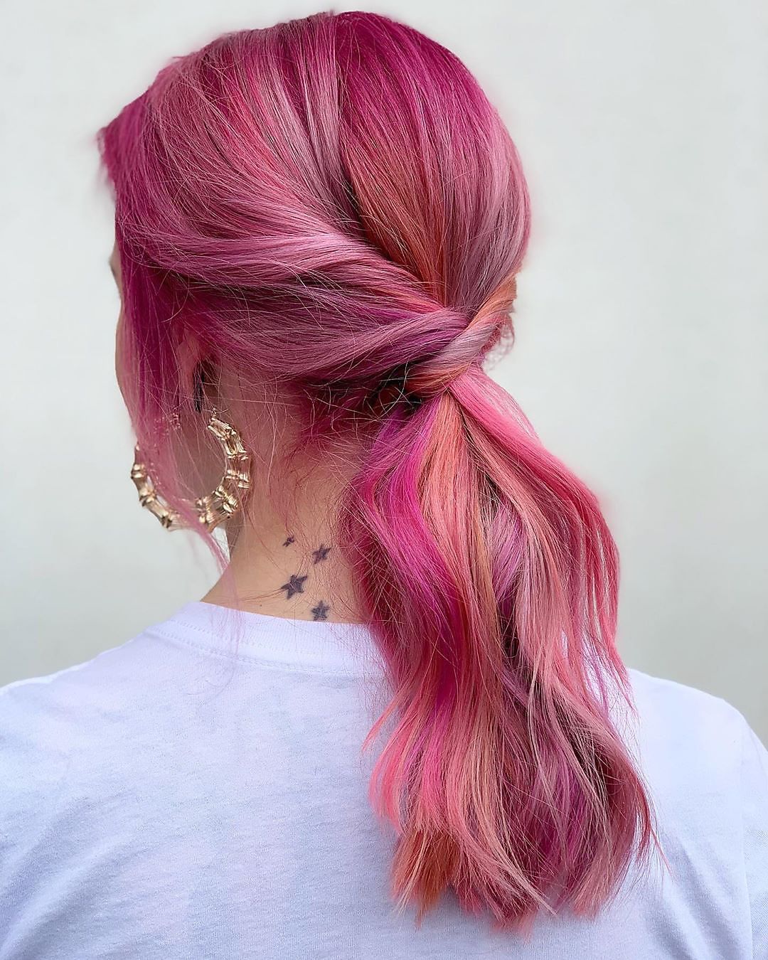 Schwarzkopf Professional - 💕 Lady in pink 💕
Colour 👉 @myfckngfab with #ChromaID – our first 100% customisable, semi-permanent mix and tone colour system with integrated Bonding Technology 🙌
#customcol...