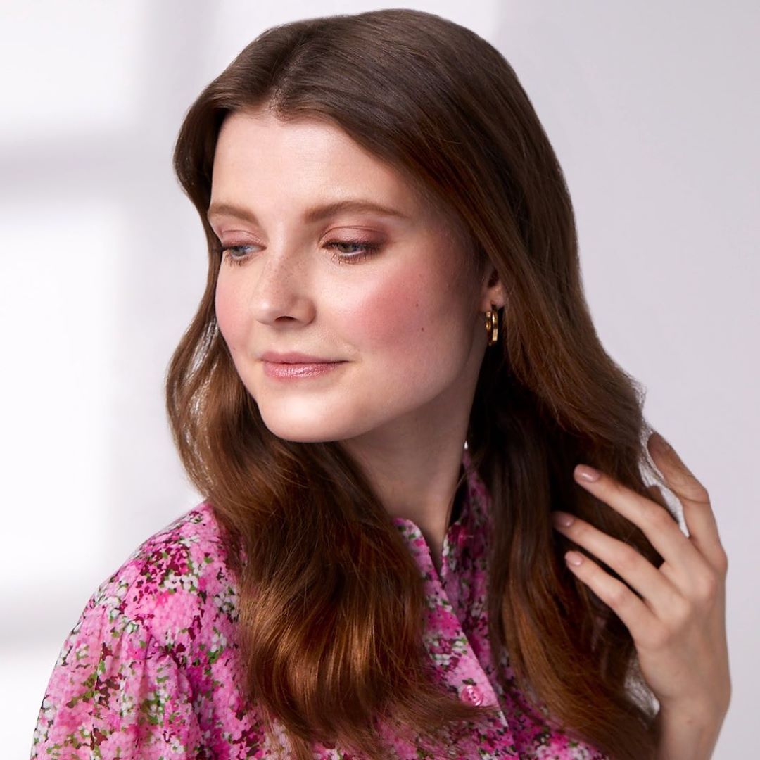 Schwarzkopf International - Beauty is about enhancing what you have 😉#schwarzkopf #createyourstyle #togetherfortruebeauty #lookgoodtogether #schauma #hairsmoothie #hairinspo #haircare #hairoftheday
