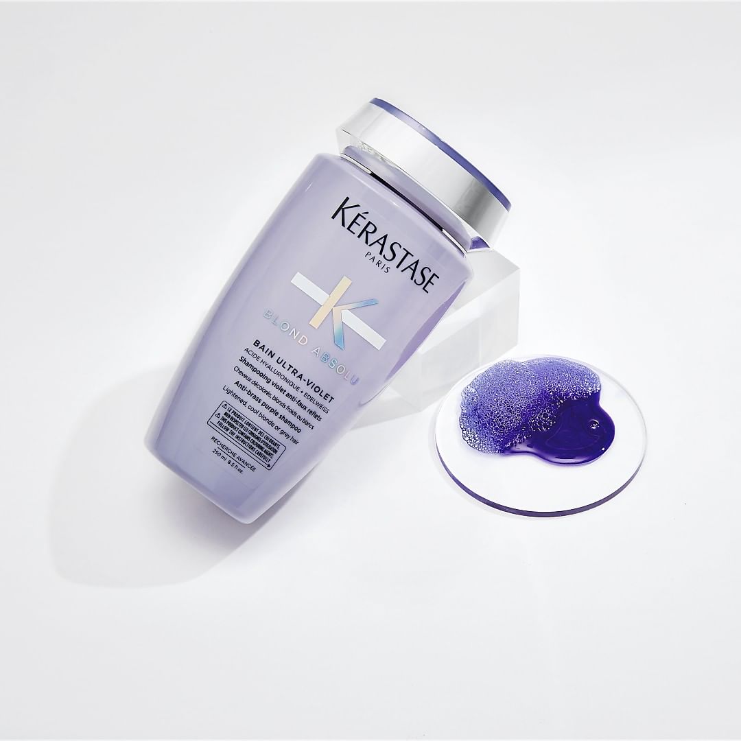 Kerastase - Your color is fading? Your unique tone is losing its spark?

Our #BlondAbsolu Bain Ultra-Violet will do the trick to bring back your cool blonde shades!

Rich in neutralizing agents, this...