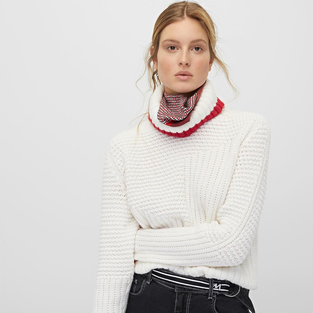 Marc Cain - What makes our knitted sweater super comfortable? It's actually knitted completely in one piece, which makes it seamless and extra comfortable to wear! #MarcCain #MadeInGermany