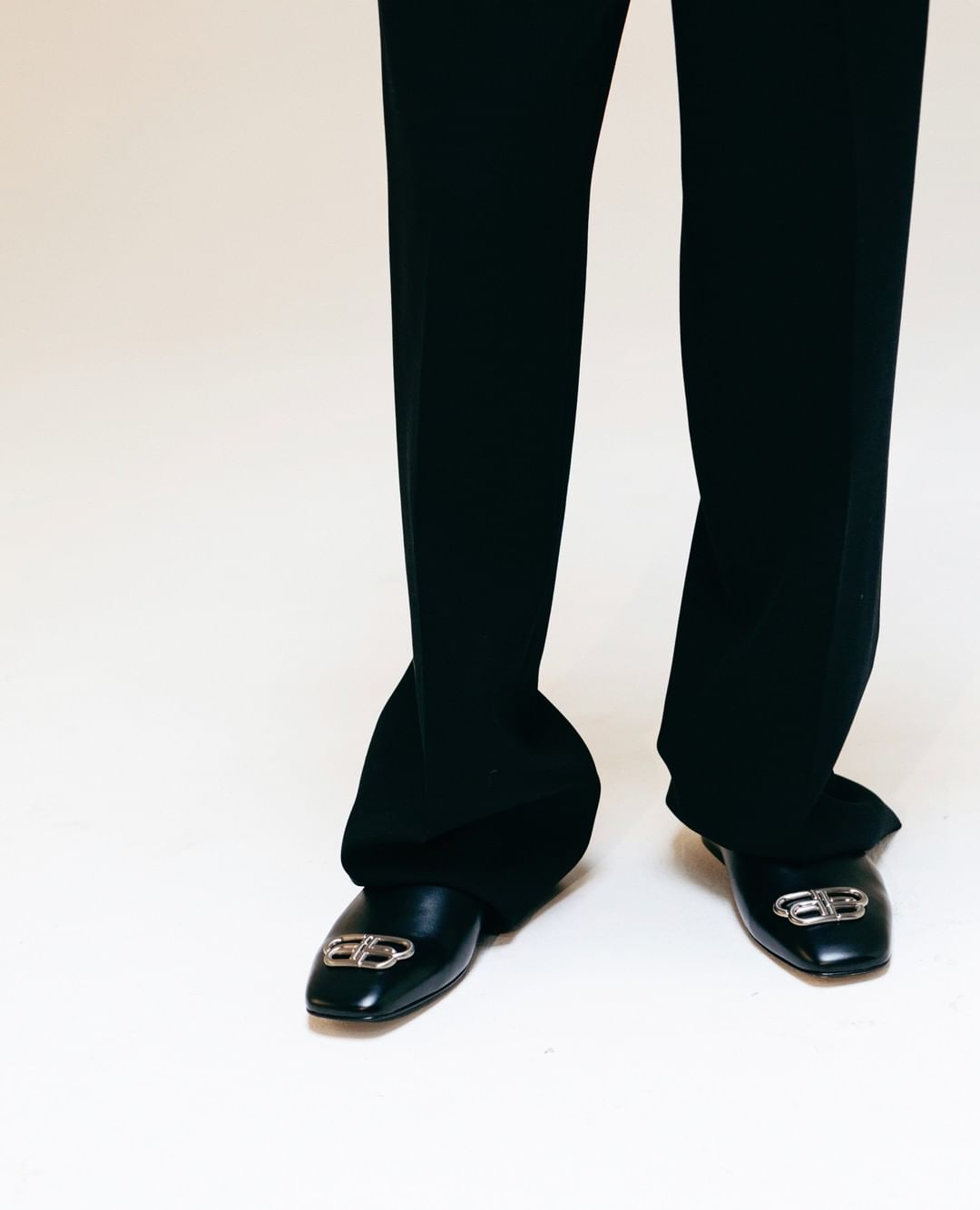 A N T O N I O L I . E U - BB @balenciaga