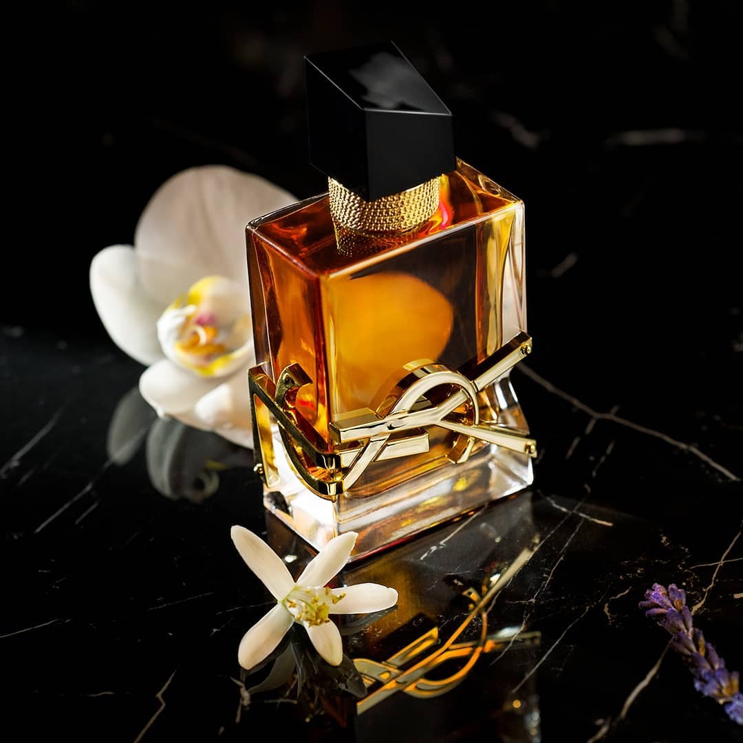 YSL Beauty Official - The iconic structure of LIBRE, a tension between the lavender from France and the orange blossom from Morocco, heated up in a suave and sensual way. The contrast between cool mas...