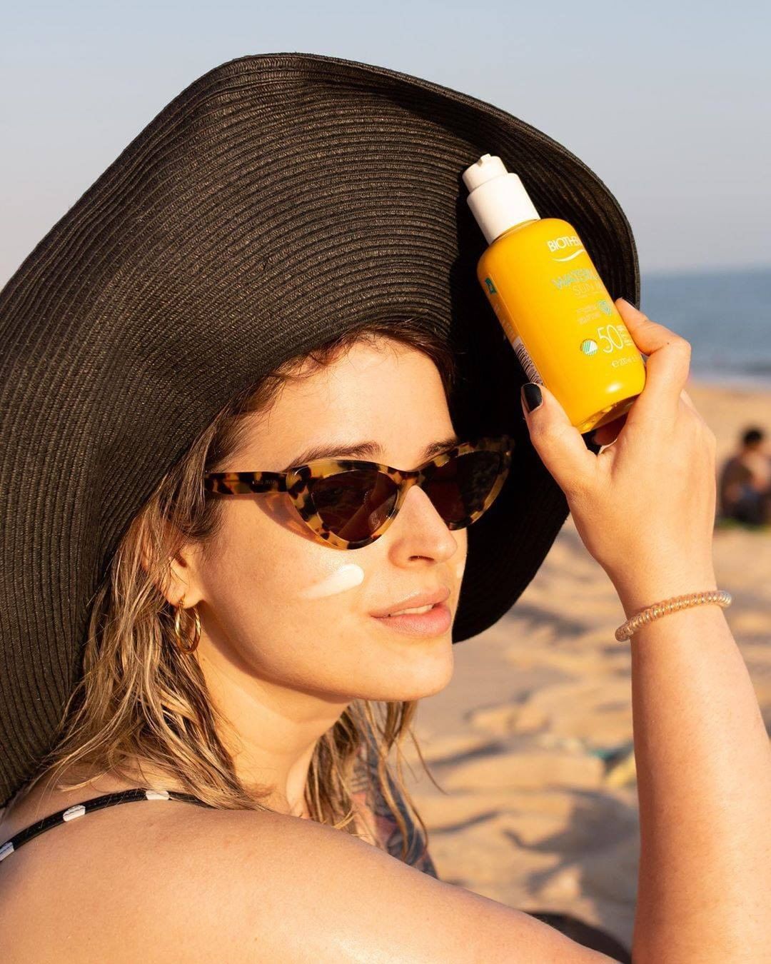 BIOTHERM - Beach side with our beach babe @jaelcorreia and her Waterlover Sun Milk. 

This year, with the Nordic Swan Eco-Label, our Waterlover Sun Milk has joined the esteemed group of products that...
