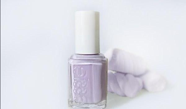 Lavender, mountain lavender... with Essie №743 Nice is nice - review