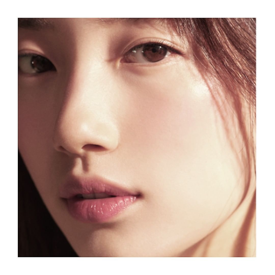 Lancôme Official - Pastel, rosy cheeks and a flawless complexion, take your summer makeup cues from the beautiful APAC Lancôme ambassador @skuukzky.
Photographed by @ahnjooyoung_.
#Lancome #Suzy