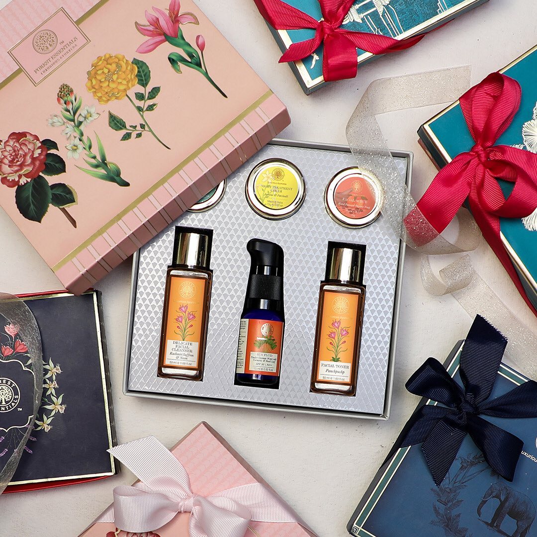 forestessentials - Last few hours left to receive the bestselling Facial Essentials Box as a #Rakhi #Gift for your sibling, complimentary on all purchases above INR 9,999 This AM to PM Gift Box worth...