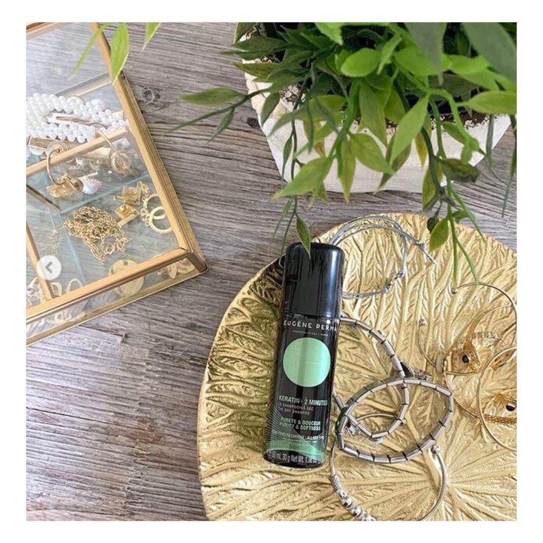 Eugène Perma Professionnel - Comme la belle @mllegew, c'est le moment d'espacer vos shampooings avec le petit dernier de la gamme Essentiel Keratin. Enrichi en phytokeratine, il enlève l'excès de sébu...