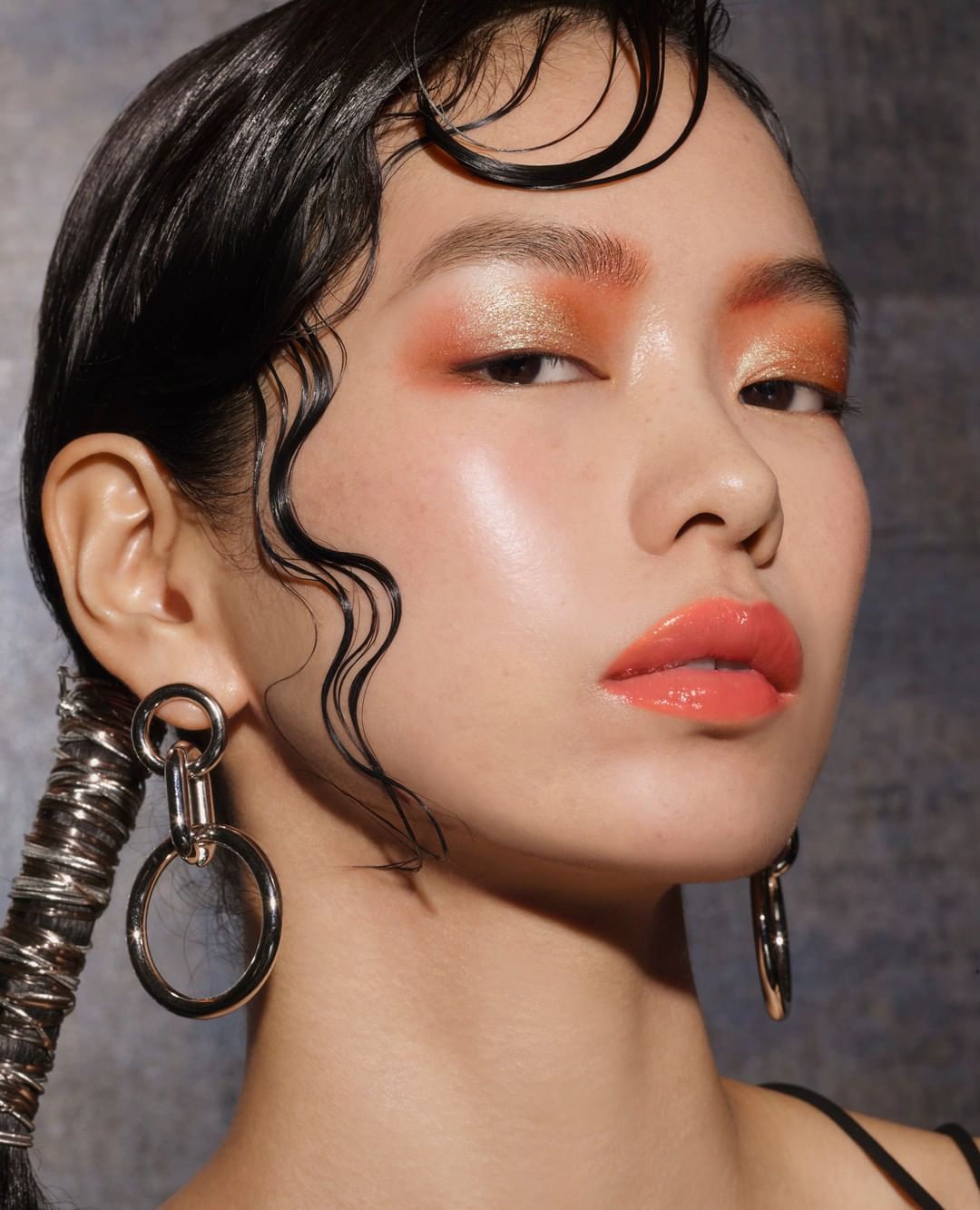 shu uemura - dare to be bold, unique and creative. look created by atelier makeup artist kimura from japan. @kimurajunichiro #shuuemura #shuartistry #shuuemuraartist