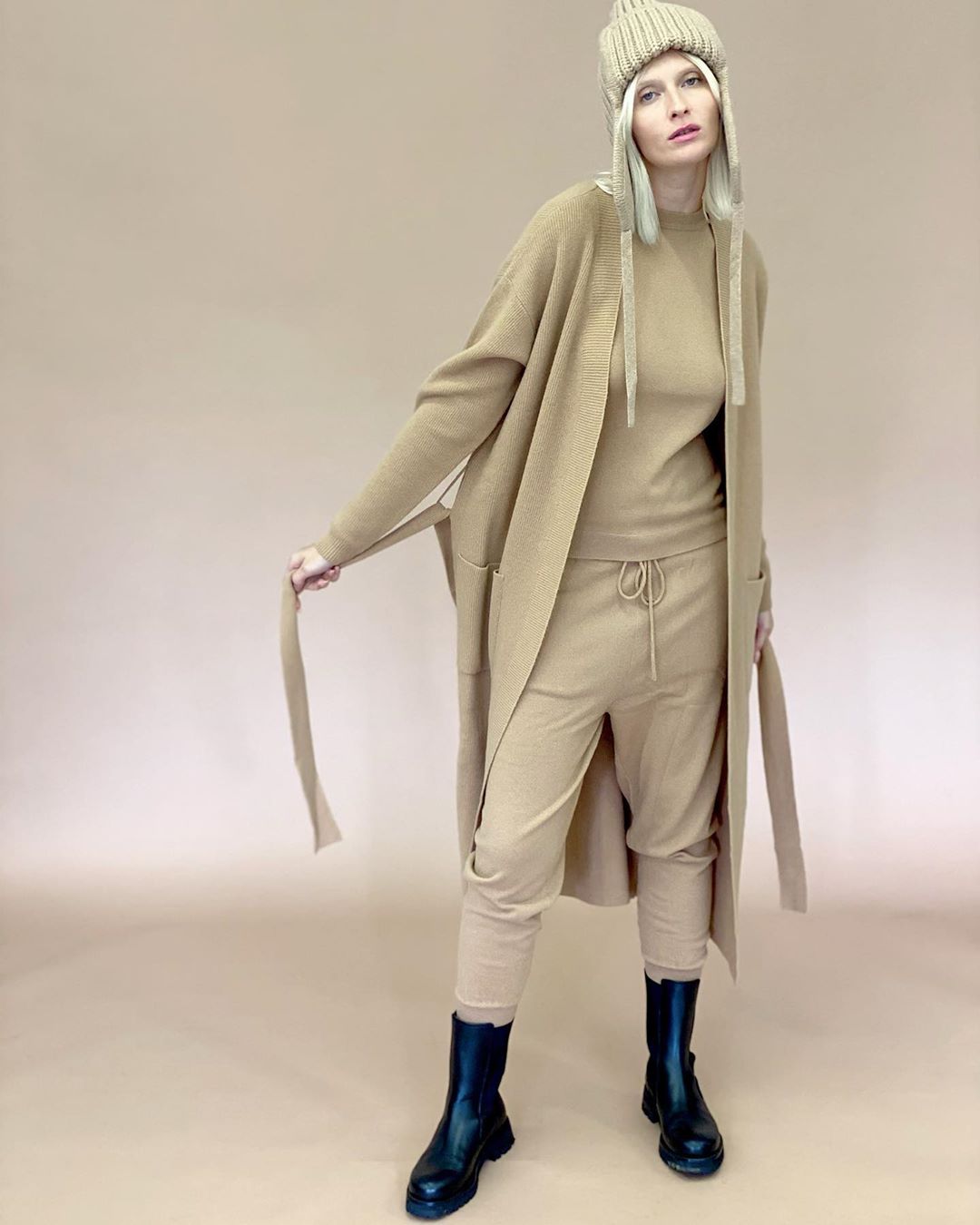 Tak.Ori - Let start our beige period. All with discount 40% off oon our site . Press the photo and go to on-line shop @tak.ori #takori #knitt #takoriknitt #eintercomingsoon
