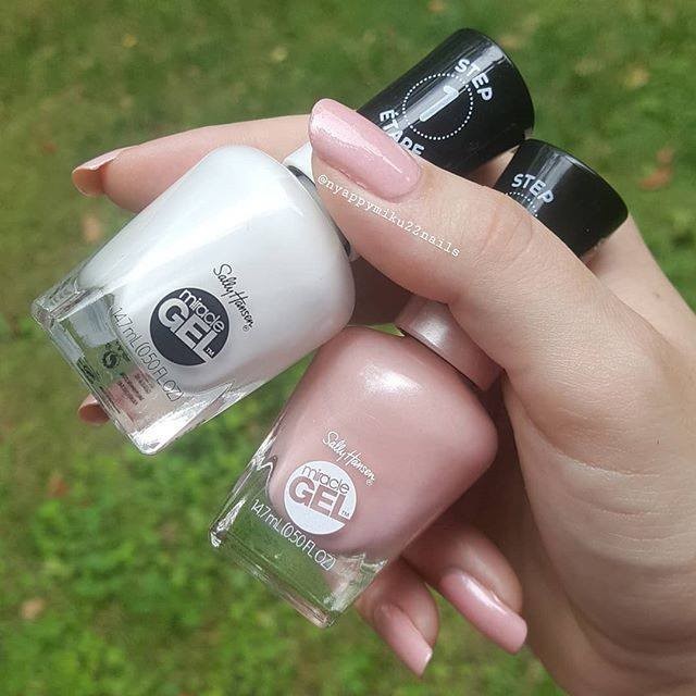 Sally Hansen - Decisions, decisions 🤔. Are you team Get Mod or Regal Rose? (📷: @nyappymiku22nails)